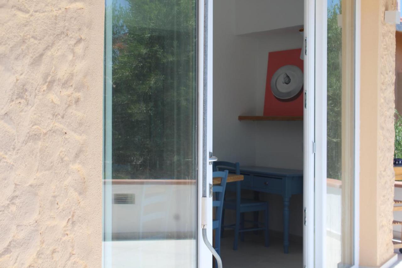 Bona Ciurrata Hotel Golfo Aranci Kültér fotó