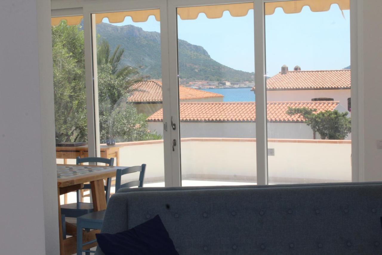 Bona Ciurrata Hotel Golfo Aranci Kültér fotó