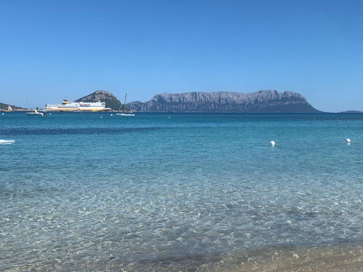 Bona Ciurrata Hotel Golfo Aranci Kültér fotó
